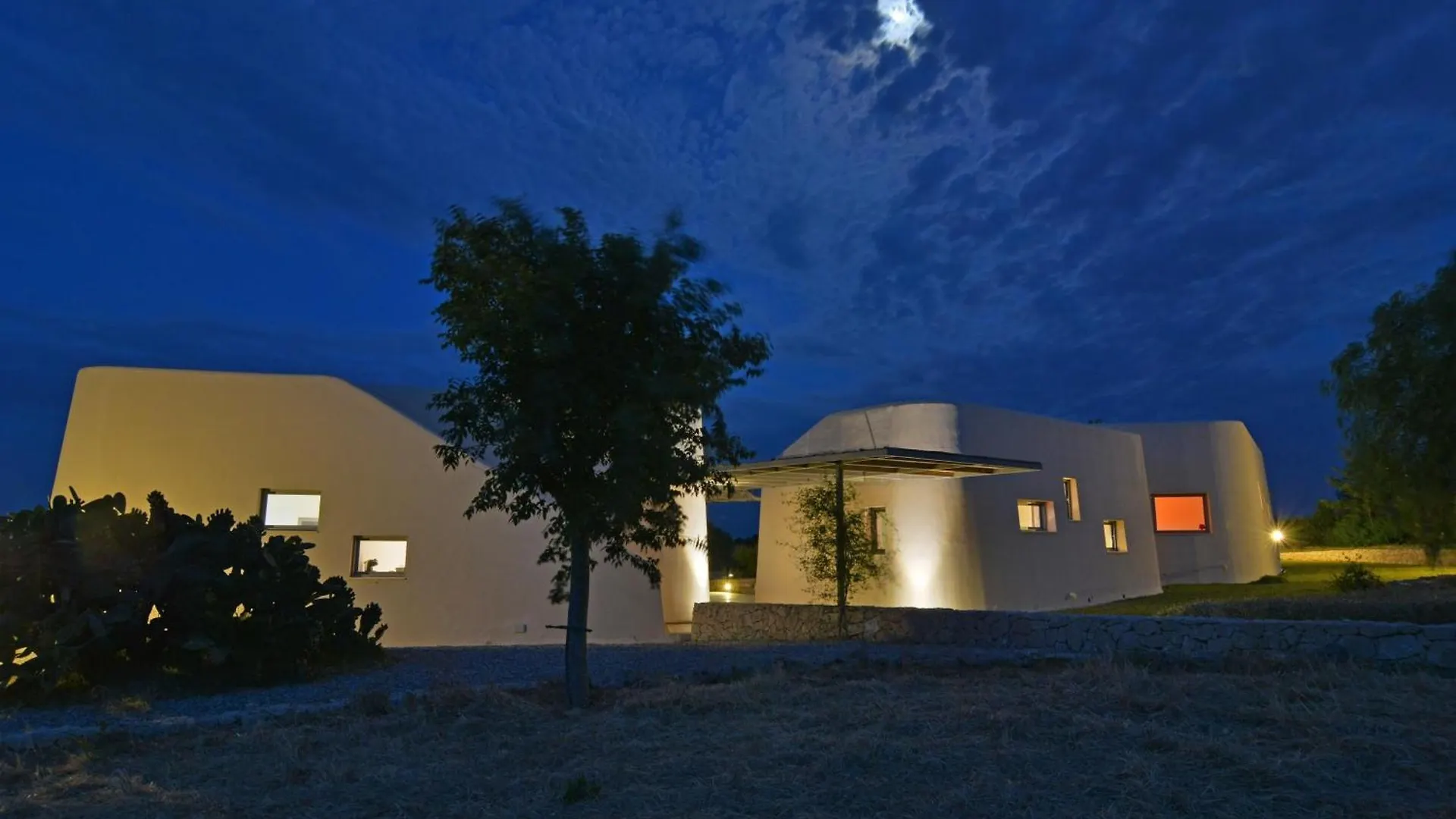 Villa Vendicari In Calabernardo Italy